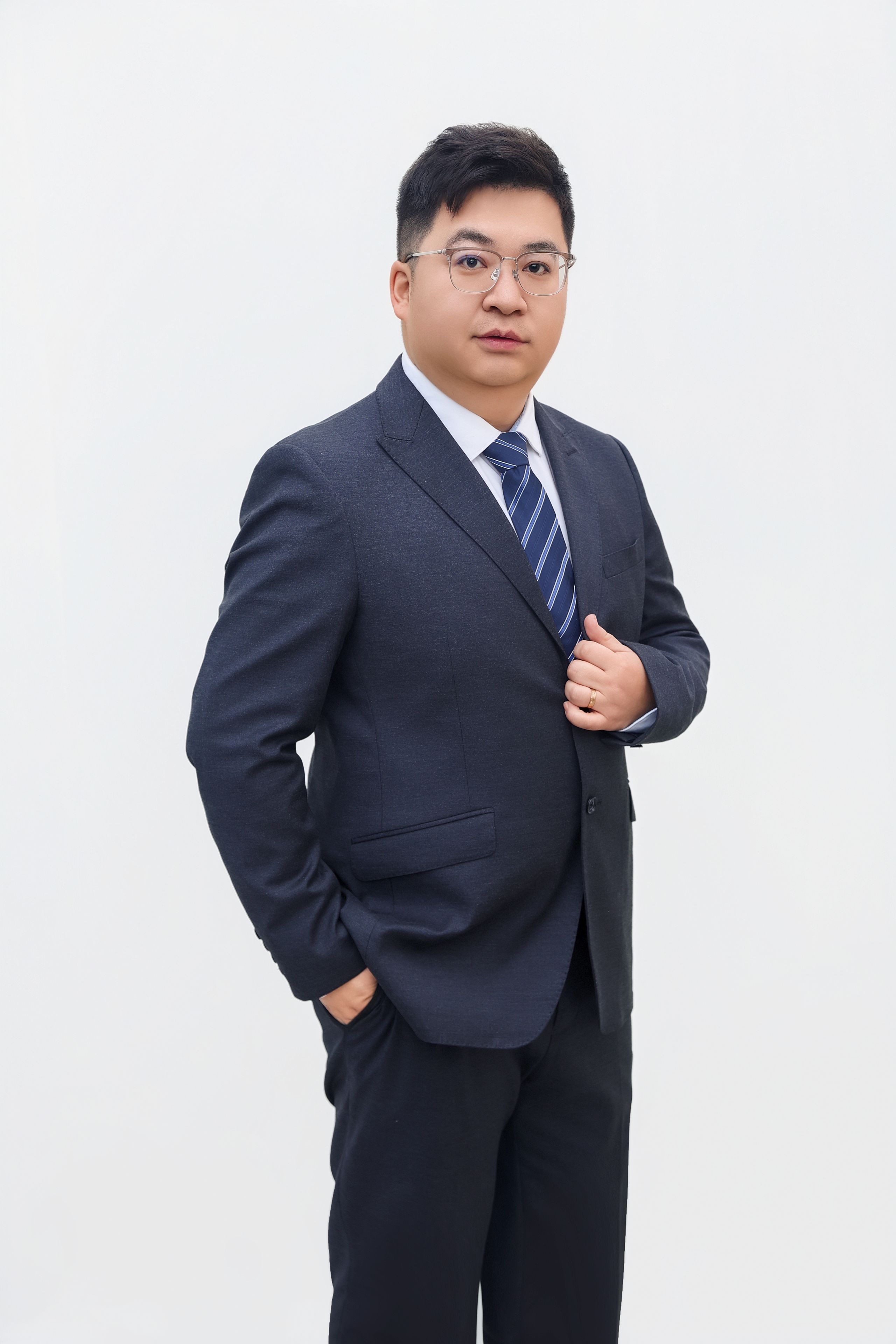 丁俊华