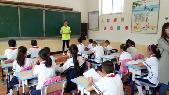 讲述大学生红色故事