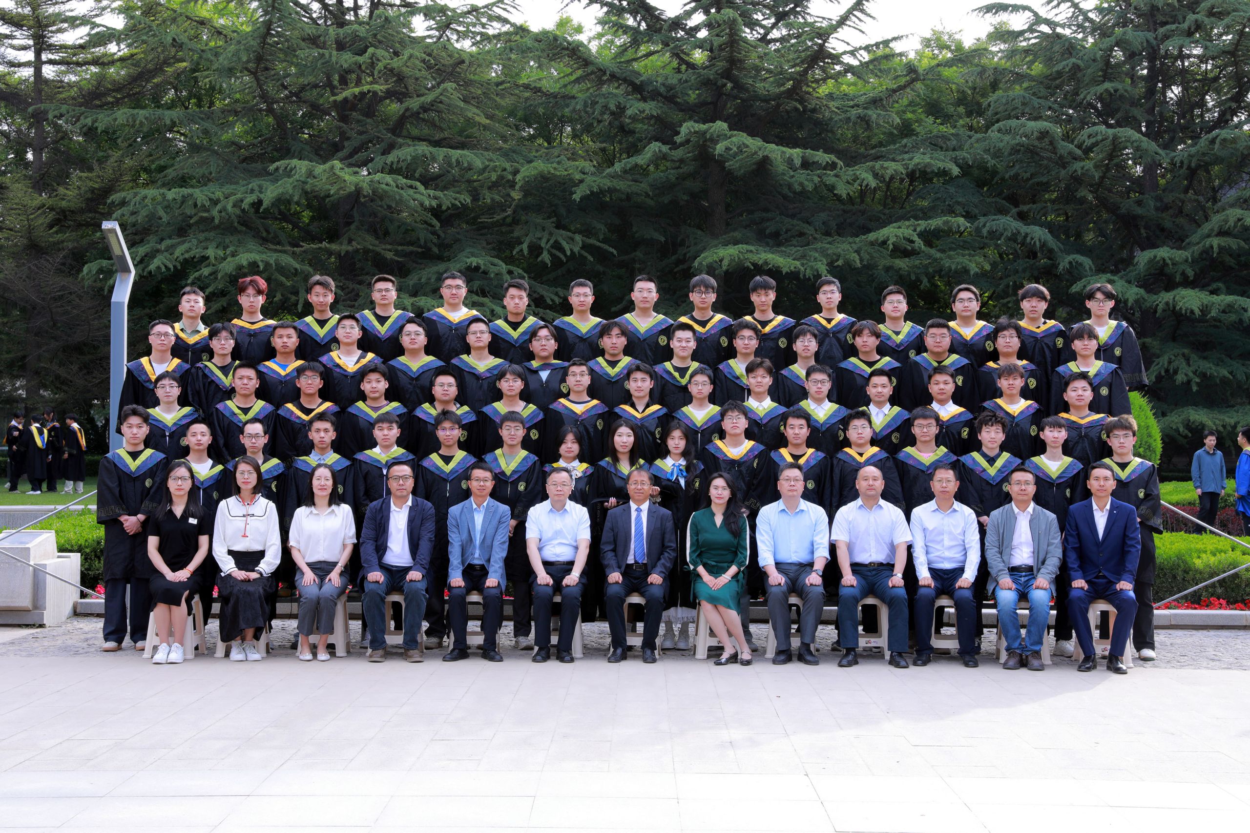 2025届机械电子工程1班​